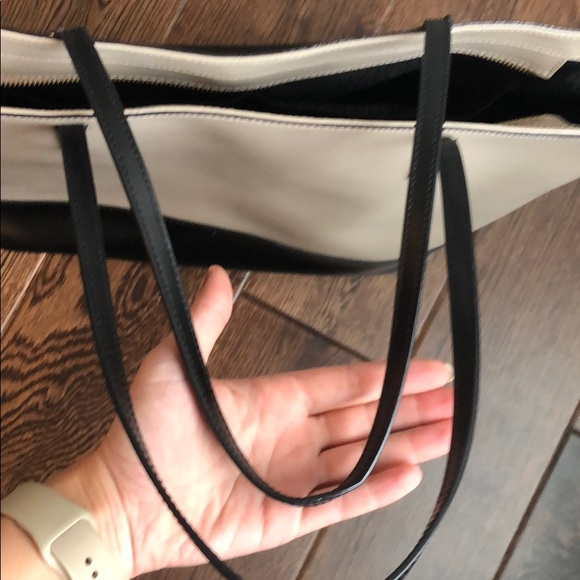 Kate Spade Tote - Picture 4 of 8